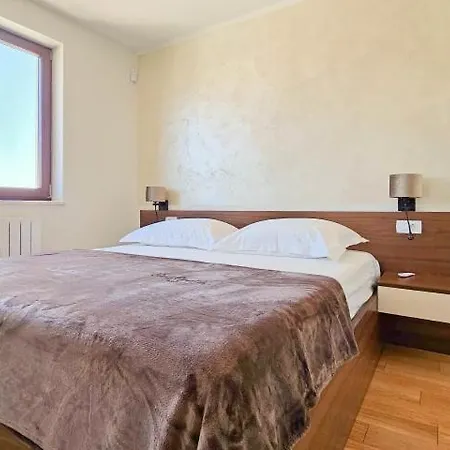 Apartment More *